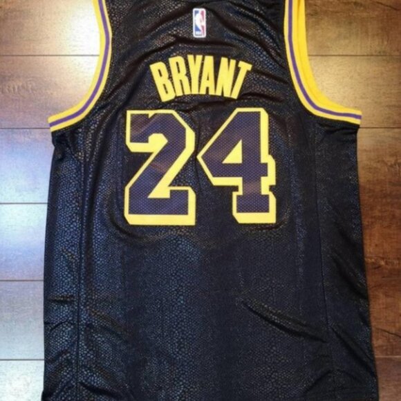 💫Youth Los Angeles Lakers Kobe Bryant Jersey #8 24💖💫 - Picture 2 of 4